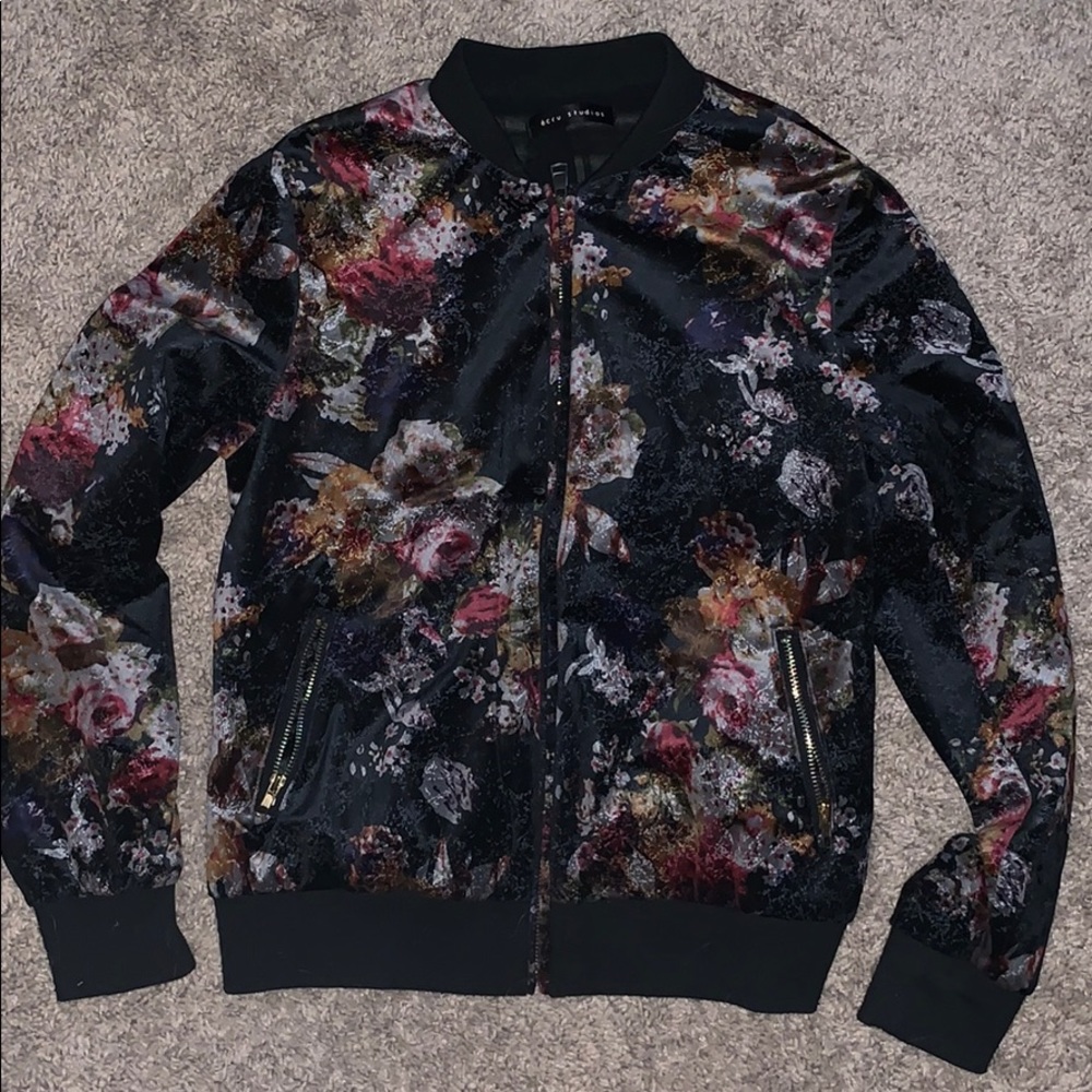 Floral velvet jacket